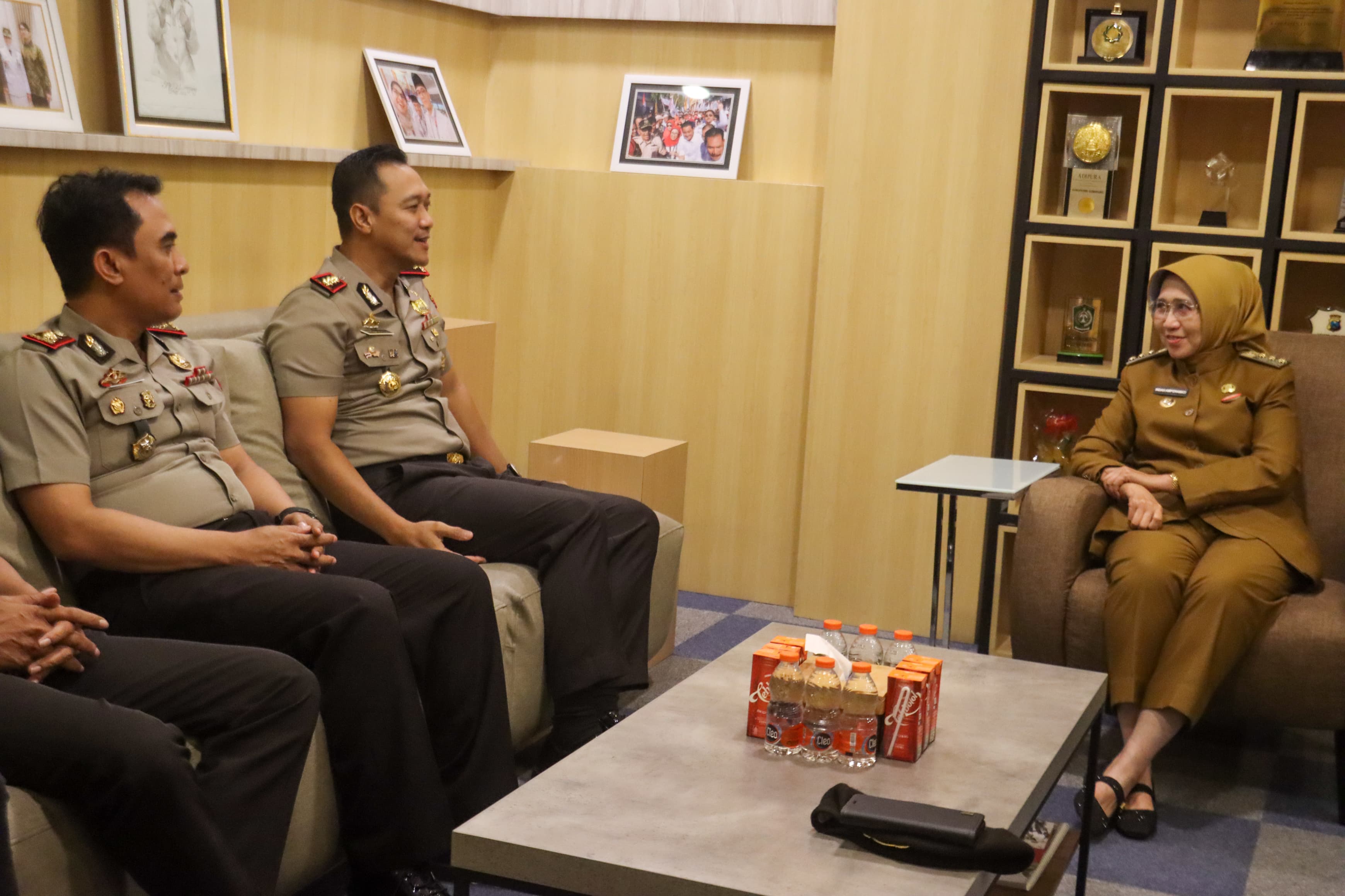 Perkuat Kamtibmas AKBP Riki Yariandi Kunjungi Bupati Lumajang