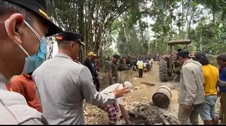 Blokade Jalan PT Kalijeruk Dua Terduga Provokator Ditangkap